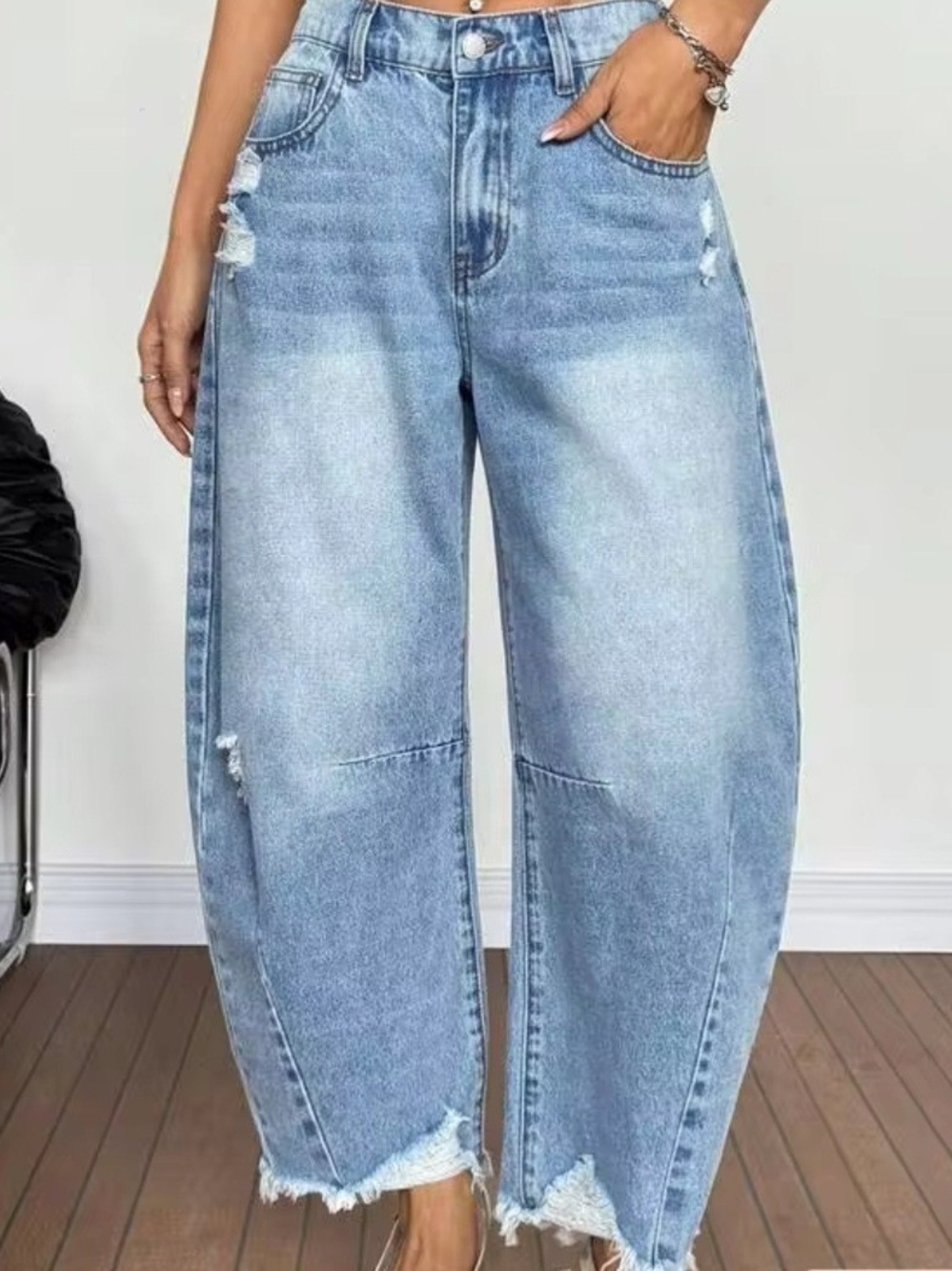 SHEIN High Waist Light Wash Baggy Barrel Wide Leg Distressed Frayed Hem Jeans 29